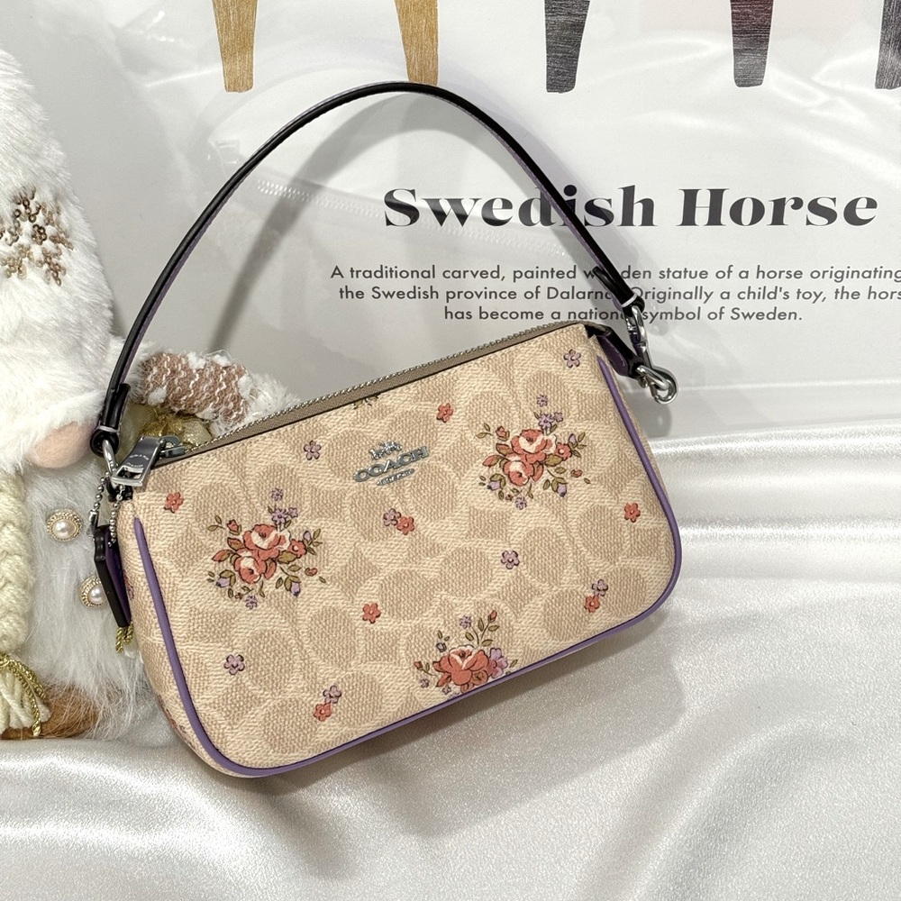 NWT COACH Nolita 19 Signature Canvas Floral Print Wristlet CAQ19 Silver/Sand